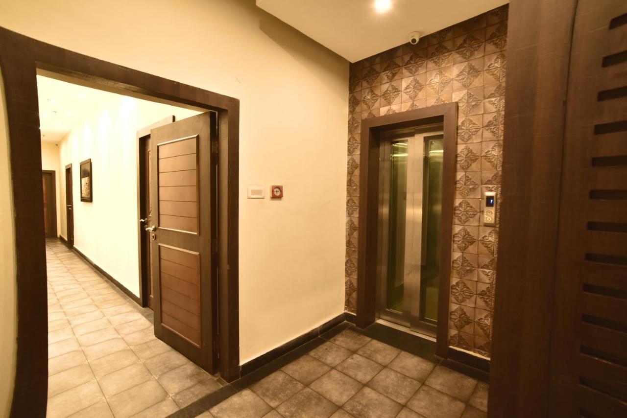 Casa Broadway-A Boutique Hotel Calcutta Exterior foto