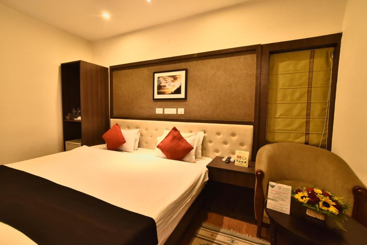 Casa Broadway-A Boutique Hotel Calcutta Exterior foto