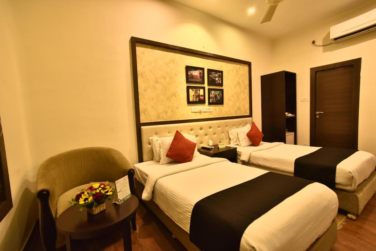 Casa Broadway-A Boutique Hotel Calcutta Exterior foto